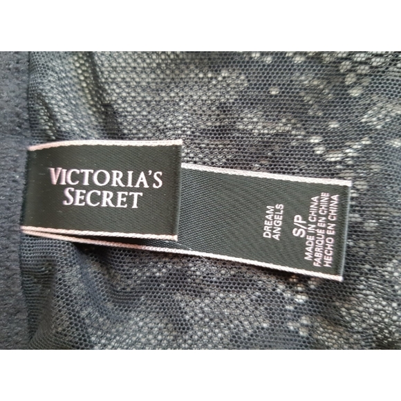 Victoria's Secret Velvet Strapless Bra Top - Picture 15 of 16